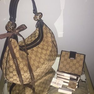 Authentic Gucci purse & matching wallet